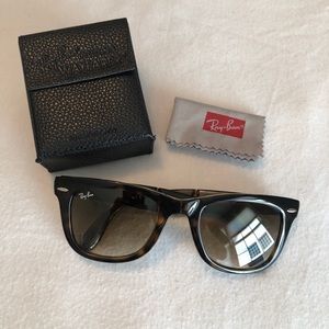 Ray-Ban Folding Wayfarer Sunglasses